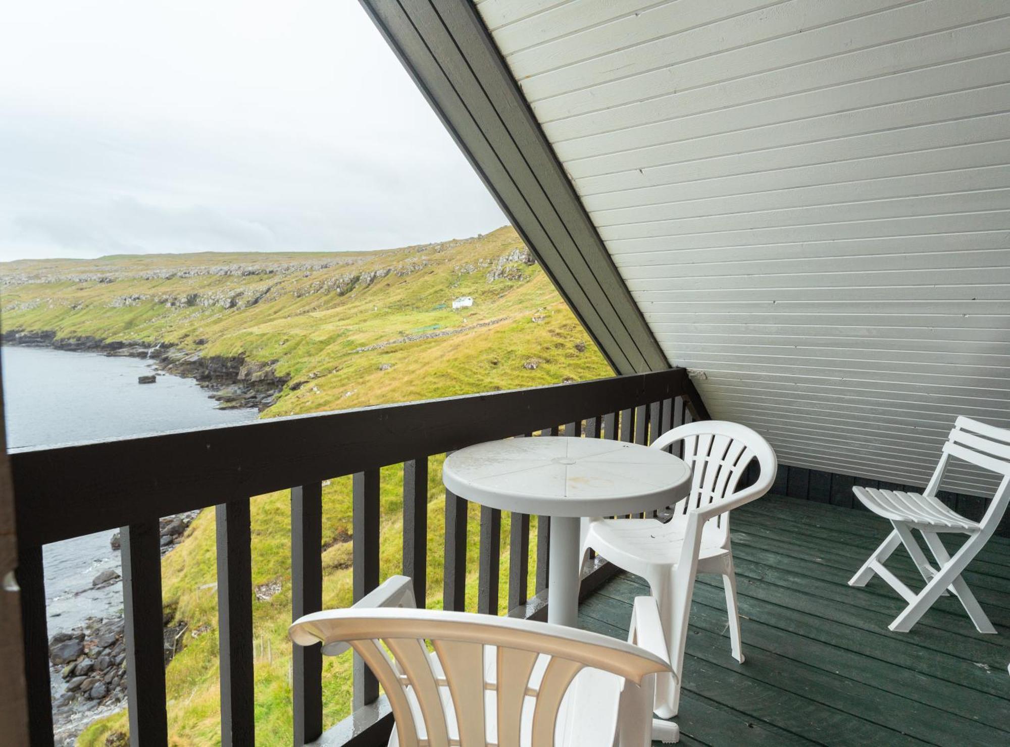 A Tromini Guesthouse Tórshavn Exterior foto